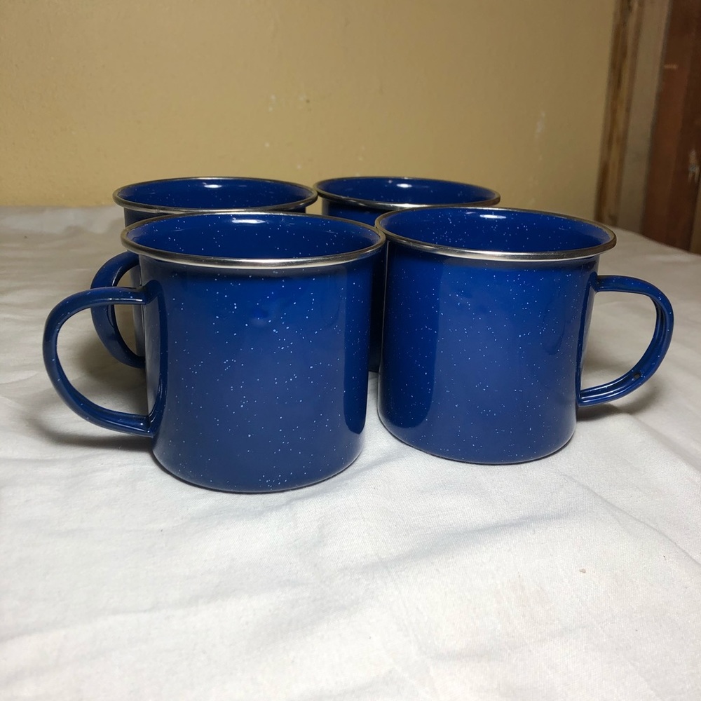 Enamelware tea/coffee mug set